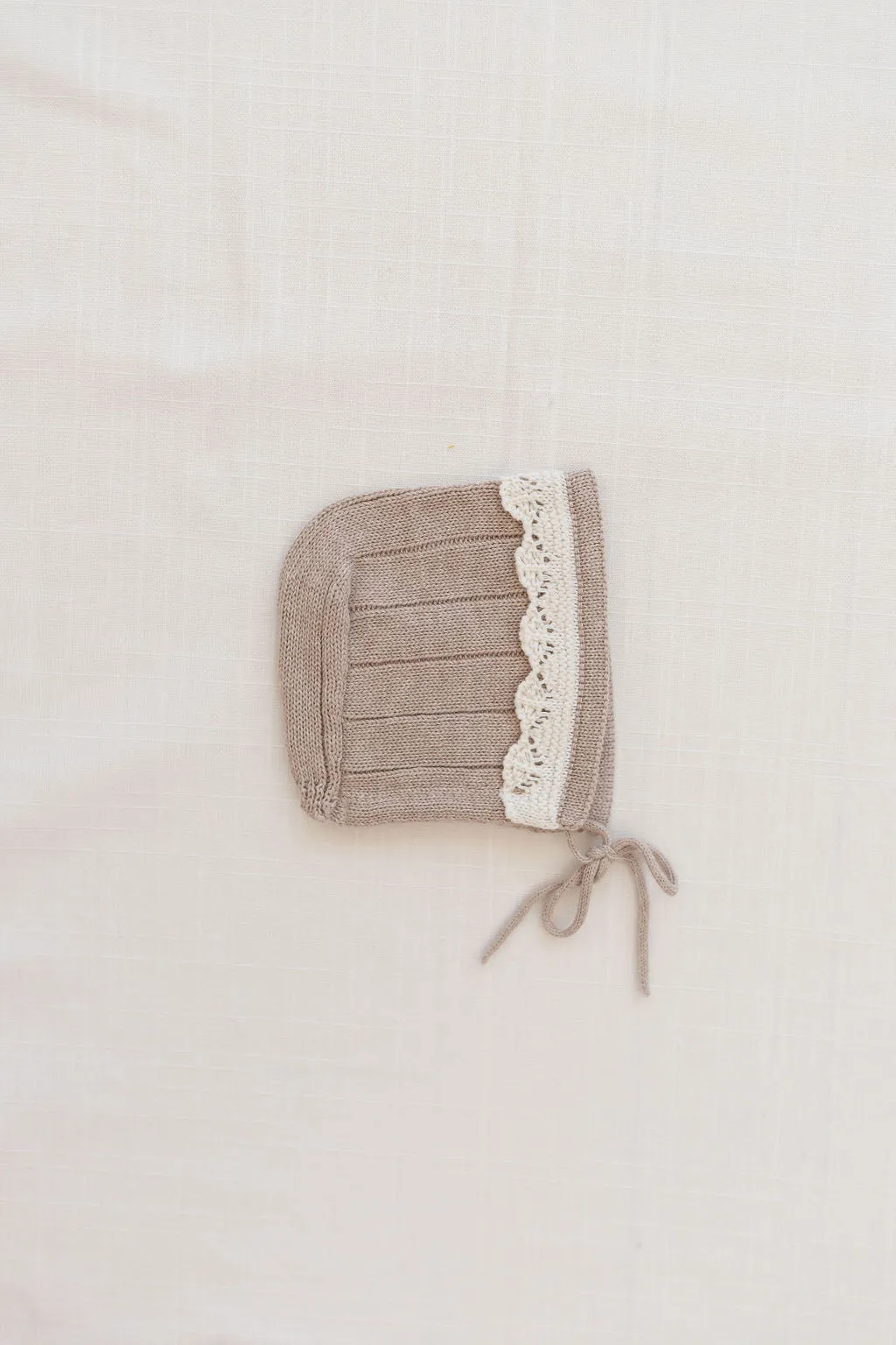Fin and Vince - Adeline Bonnet (Flax) - Last 18/24
