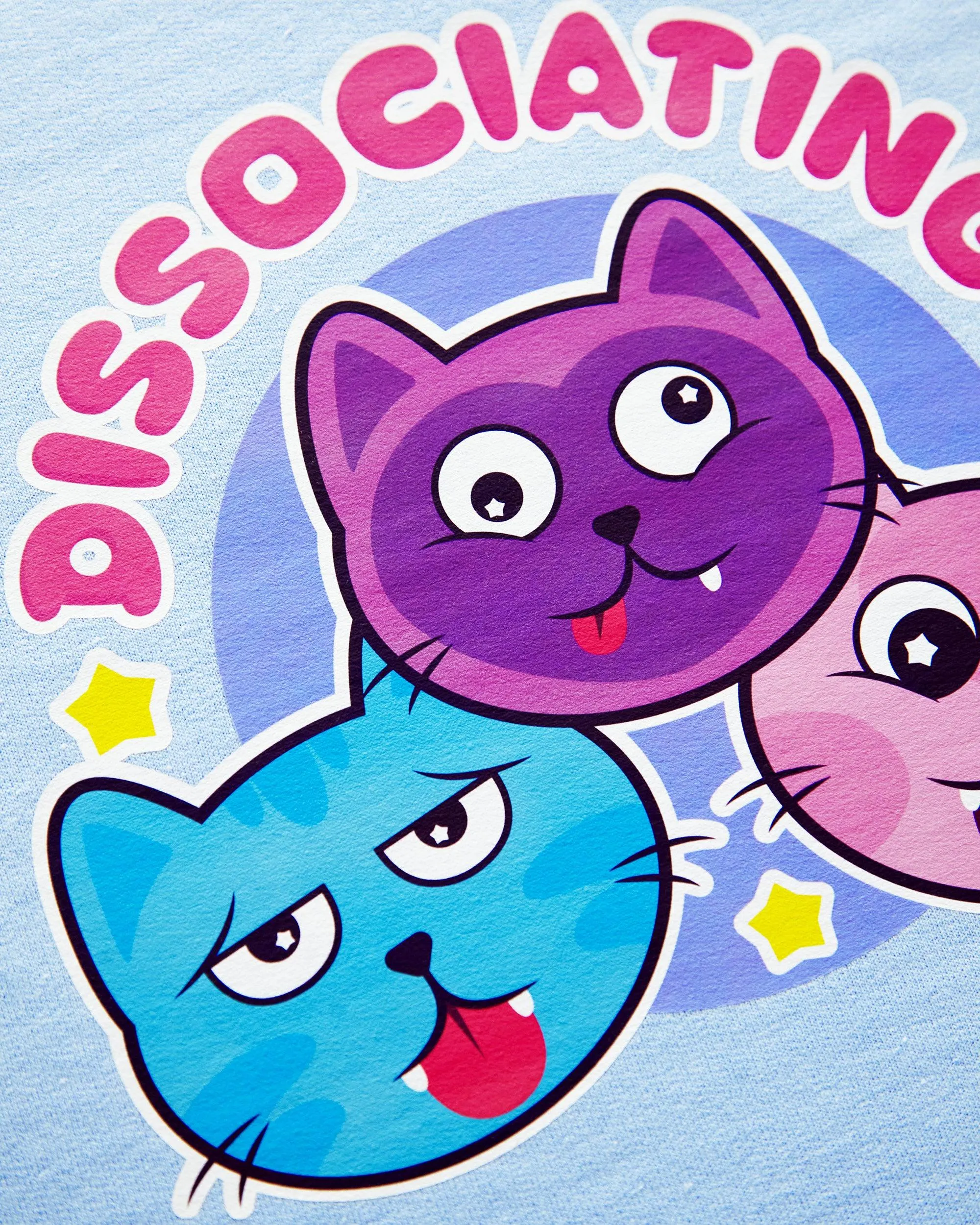 Let your imagination roam free: Dissociating kittens on light blue - sweatshirt