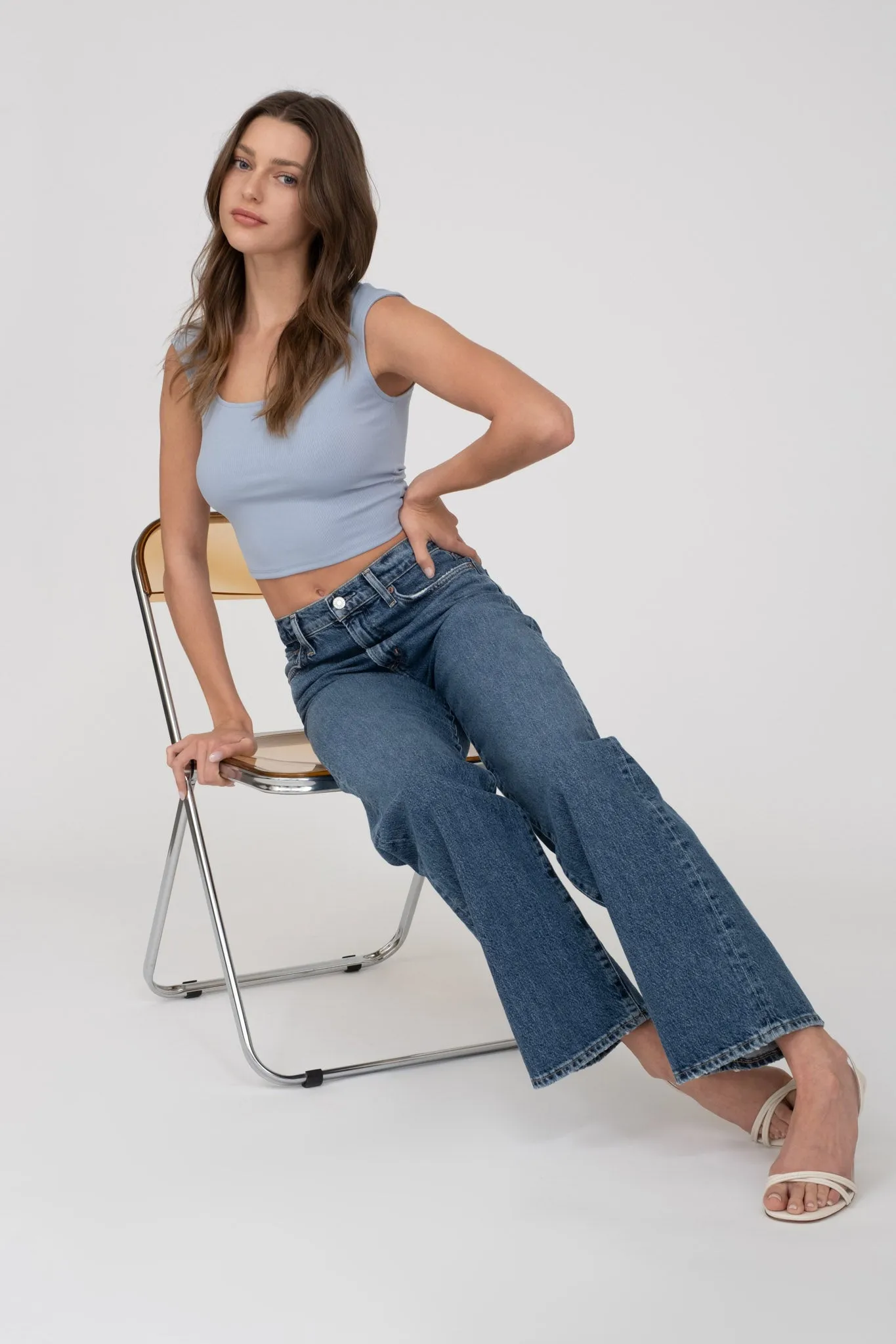 SCOOP NECK SLEEVELESS KNIT CROP TOP (PRE-ORDER)