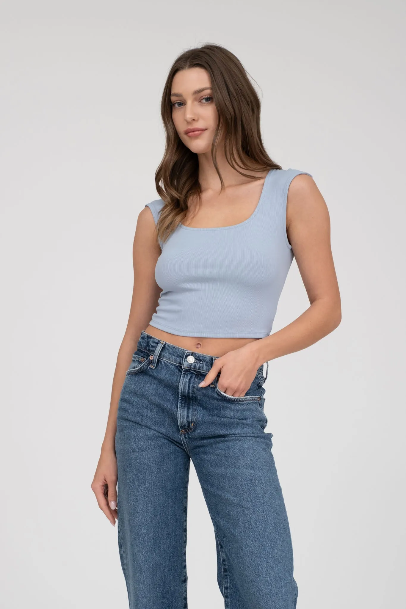 SCOOP NECK SLEEVELESS KNIT CROP TOP (PRE-ORDER)